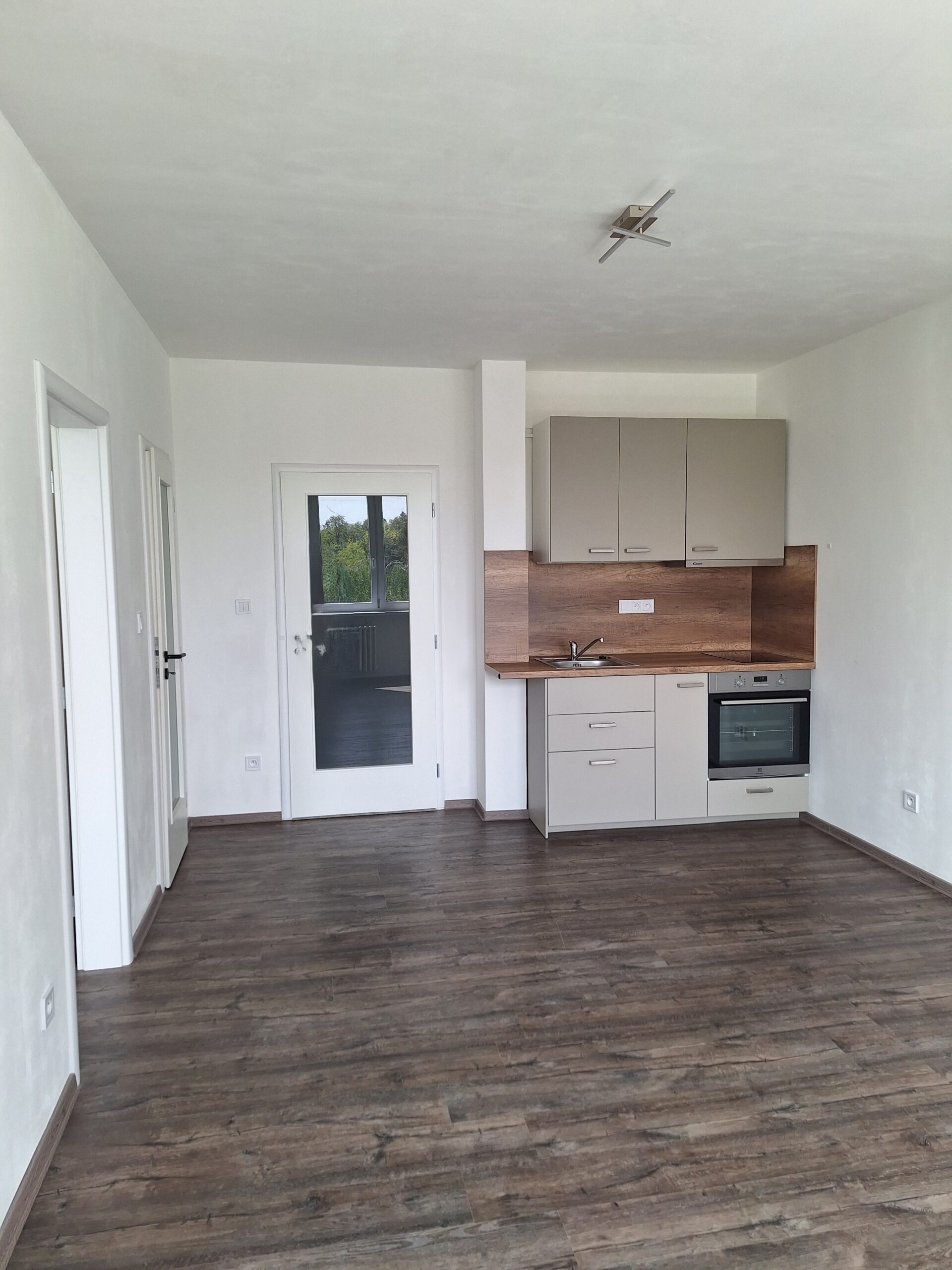 nemovitost Levskeho 9, rekonstrukce, stav po